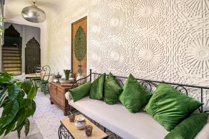 Riad Des Mile Nuits Villa Маракеш Екстериор снимка