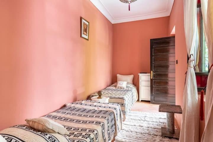 Riad Des Mile Nuits Villa Маракеш Екстериор снимка
